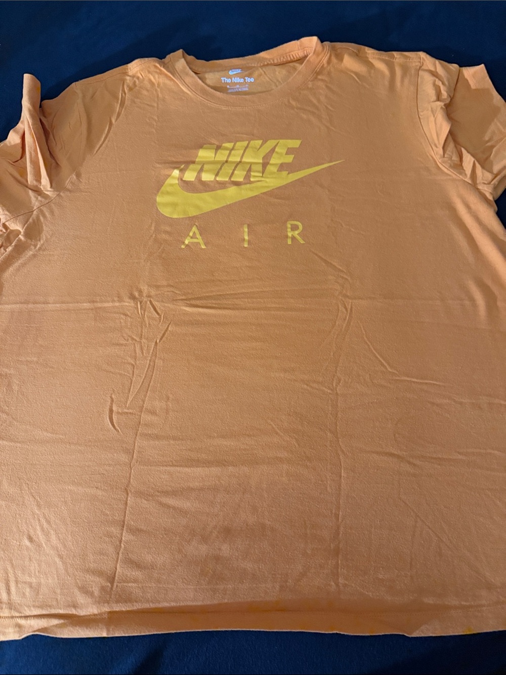 Nike Men's orange /peachShort-Sleeve Tee with Yellow Logo